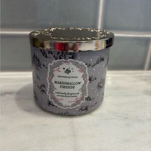 Bath & Body Works Marshmallow Fireside 3-Wick Candle - new